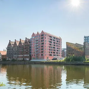  Apartament Waterlane Island Pool & Gym